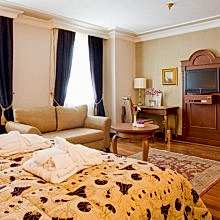 REGENCY SUITES SPA 11.jpg