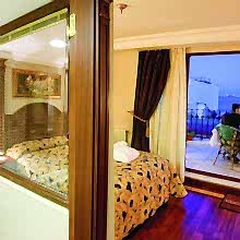 REGENCY SUITES SPA-501.jpg